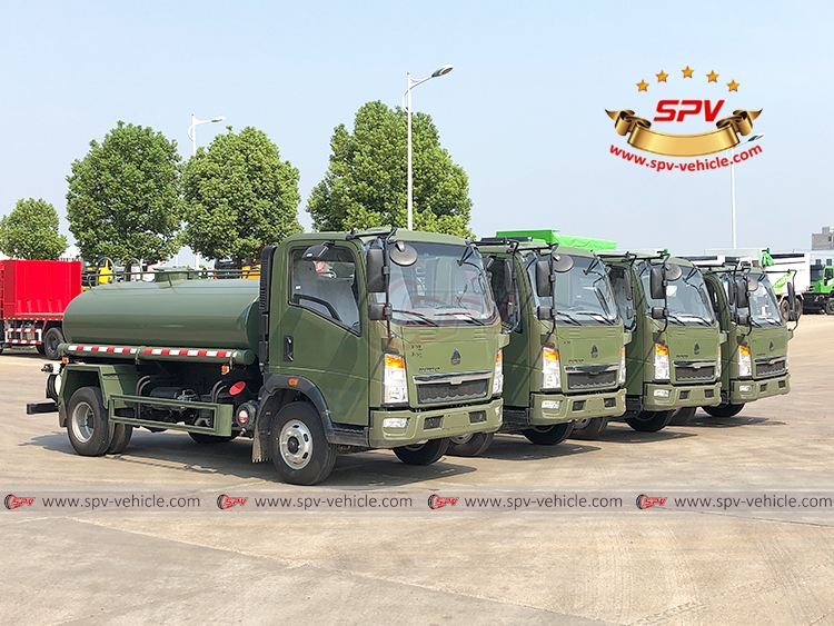 4,000 Litres Water Spraying Truck Sinotruk - RF